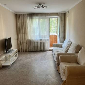 Сдается Многокомнатная квартира, 60 м²