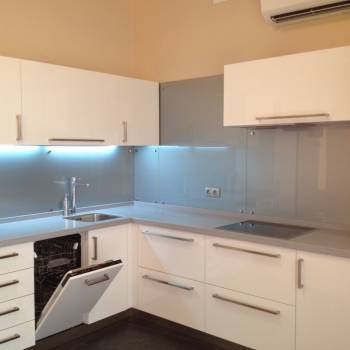 Сдается Многокомнатная квартира, 130 м²