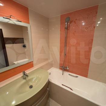 Сдается Многокомнатная квартира, 63 м²