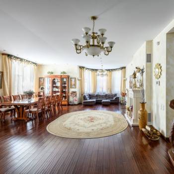 Продается Дом, 500 м²