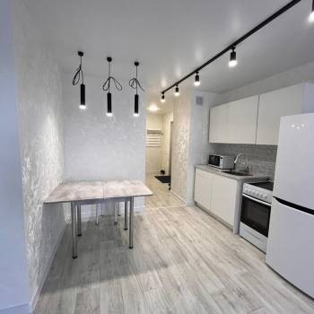 Сдается 2-х комнатная квартира, 92 м²