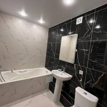 Сдается 2-х комнатная квартира, 92 м²