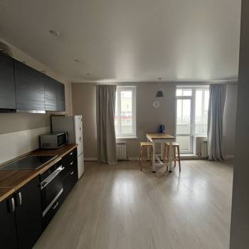 Сдается 2-х комнатная квартира, 65 м²