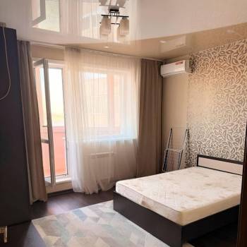 Сдается 1-комнатная квартира, 45 м²