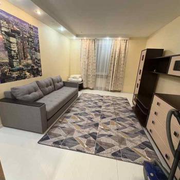 Сдается 2-х комнатная квартира, 65 м²