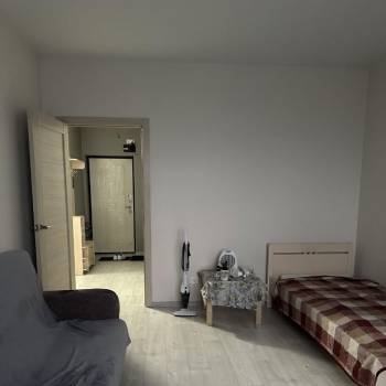 Сдается 1-комнатная квартира, 42 м²