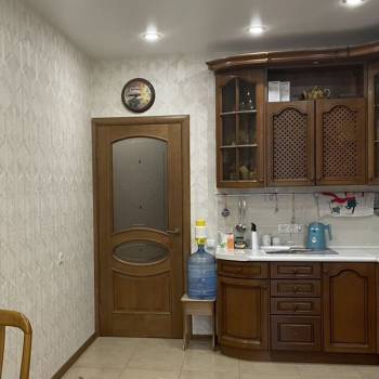 Сдается 2-х комнатная квартира, 85 м²