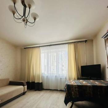 Продается Многокомнатная квартира, 79,4 м²