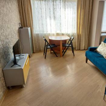 Сдается Многокомнатная квартира, 60 м²