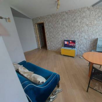Сдается Многокомнатная квартира, 60 м²