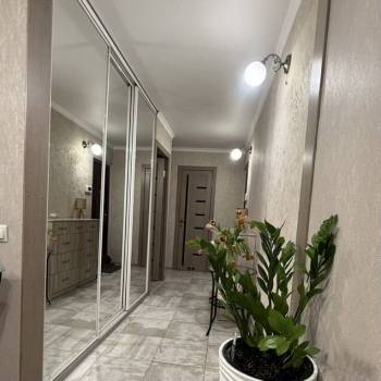 Продается 3-х комнатная квартира, 63 м²
