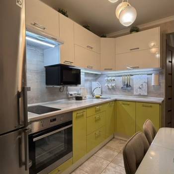 Продается 3-х комнатная квартира, 63 м²