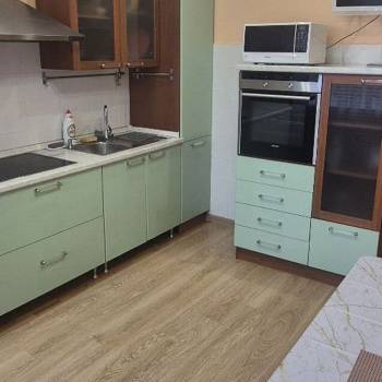 Сдается 1-комнатная квартира, 70 м²