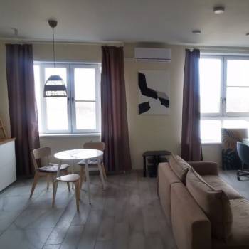 Сдается 1-комнатная квартира, 42 м²