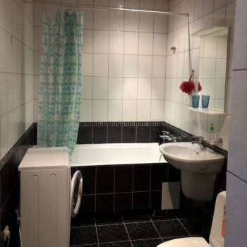 Сдается 1-комнатная квартира, 45 м²