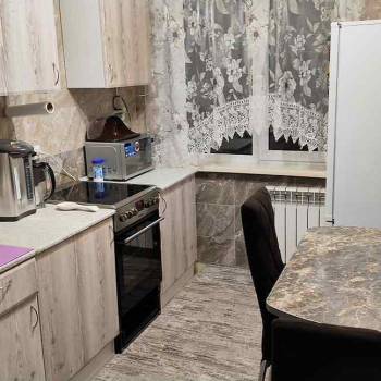 Сдается Многокомнатная квартира, 60 м²