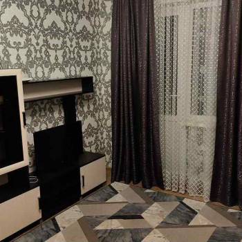Сдается Многокомнатная квартира, 60 м²