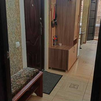 Сдается Многокомнатная квартира, 60 м²