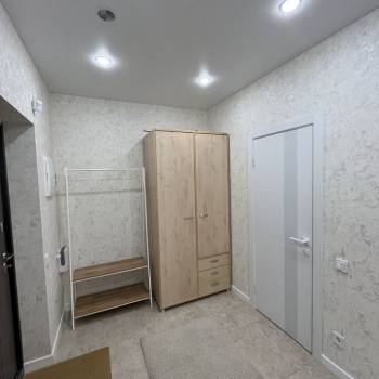 Продается 1-комнатная квартира, 46 м²
