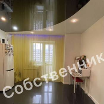 Продается 1-комнатная квартира, 58 м²