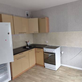 Сдается 1-комнатная квартира, 42 м²
