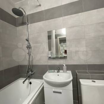 Сдается 1-комнатная квартира, 41 м²