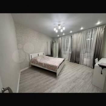 Сдается Многокомнатная квартира, 75,4 м²