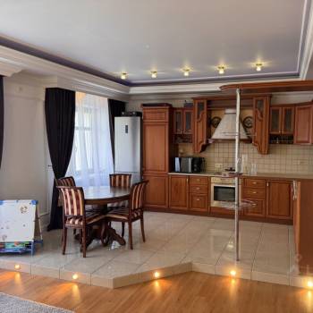 Сдается Многокомнатная квартира, 120 м²