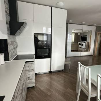 Сдается Многокомнатная квартира, 80 м²