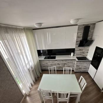 Сдается Многокомнатная квартира, 80 м²