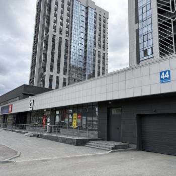 Сдается Нежилое помещение, 140 м²