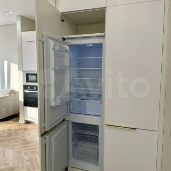 Сдается 1-комнатная квартира, 60 м²