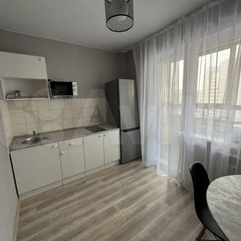 Сдается 1-комнатная квартира, 36,6 м²