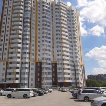 Продается 1-комнатная квартира, 32 м²
