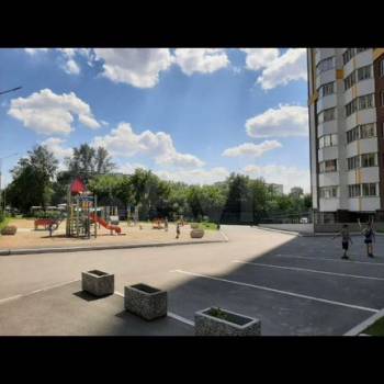 Продается 1-комнатная квартира, 32 м²