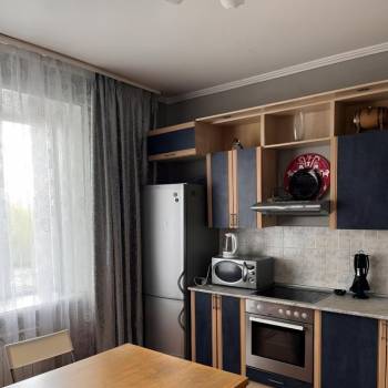 Сдается 1-комнатная квартира, 50 м²
