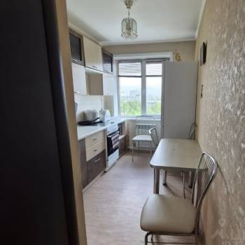 Сдается Многокомнатная квартира, 56,8 м²