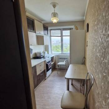 Сдается Многокомнатная квартира, 56,8 м²