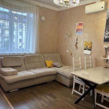 Продается 3-х комнатная квартира, 100 м²