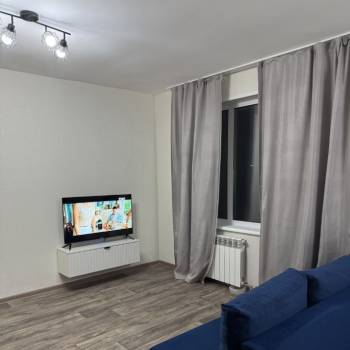 Сдается 1-комнатная квартира, 37 м²