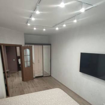 Продается 1-комнатная квартира, 41 м²