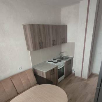 Продается 1-комнатная квартира, 41 м²
