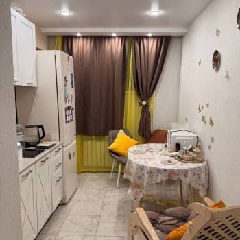 Продается 1-комнатная квартира, 40 м²