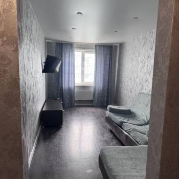 Сдается 1-комнатная квартира, 42 м²