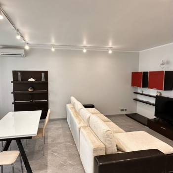 Сдается Многокомнатная квартира, 100 м²