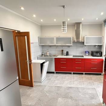 Сдается Многокомнатная квартира, 100 м²