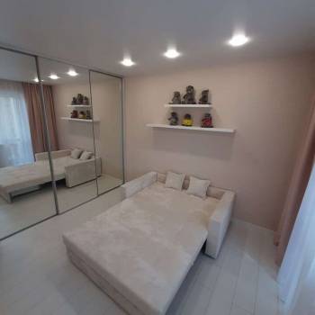 Сдается 2-х комнатная квартира, 70 м²