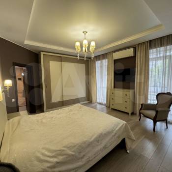 Продается 3-х комнатная квартира, 140 м²