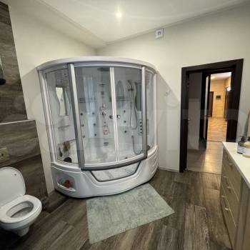 Продается 3-х комнатная квартира, 140 м²