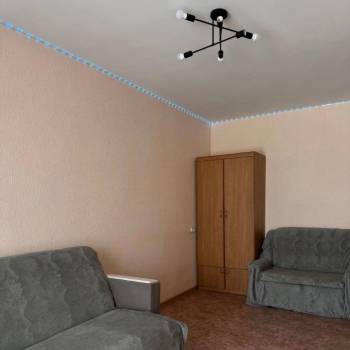 Сдается 1-комнатная квартира, 42 м²